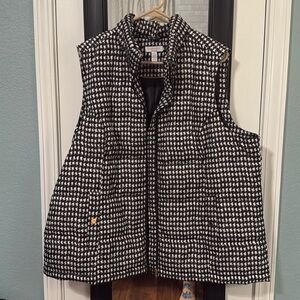 Charter club 2x puffer vest in black and white